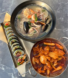 Bunsik Combo 2 (Rice Cake+ Kimbap+ Mix Deep Fried)