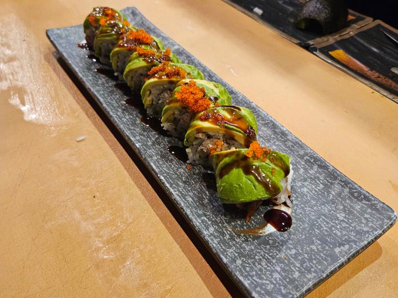 In: Crab, Avocado, Unagi
Top: Avocado Slices with Unagi Sauce and Tobiko Caterpillar