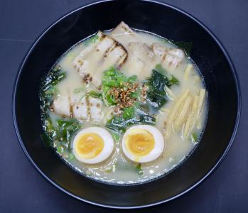 SERVED WITH TONKOTSU(PORK/CHICKEN) BASE BROTH. TOP WITH FRIED GARLIC, CORN, WAKAME, BAMBOO SHOTS, GREEN ONIONS, & EGG. Pork Tonkotsu Ramen