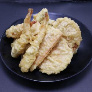 3PIECES OF SHRIMP WITH CARROTS, SQUASH, BROCCOLI, AND SWEET POTATOE Shrimp And Vegetable Tempura