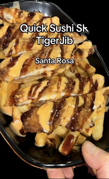 Fries+Fried Chicken Katsu, Sauce on top Fries+Fried Chicken Katsu, Sauce On Top