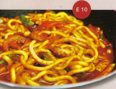 E10. Sauteed Calamari & Udon Spicy Sauce