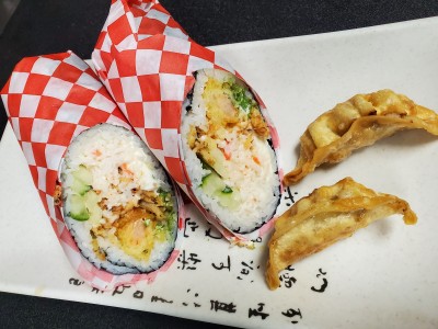 Sb1_California Crunch Burrito W/2Pcs Gyoza