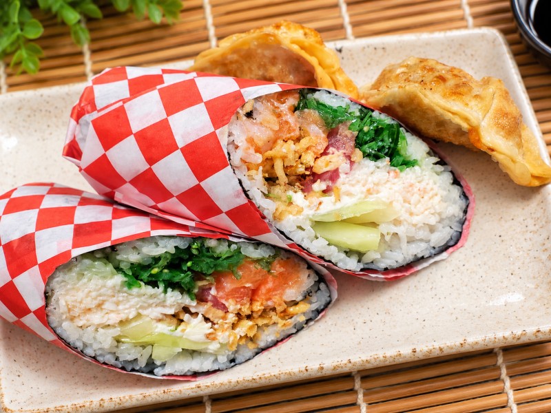 Sb2_Tuna Salmon Burrito W/2Pcs Gyoza
