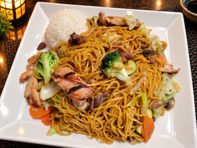 Y7_Yakisoba / Chicken.beef.pork