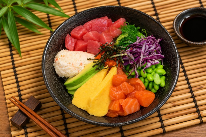 Basic toppings: crab salad, seaweed salad, avocado, tamago, masago, edamame, dried seaweed. Pk2_Poke Bowl Choose 2