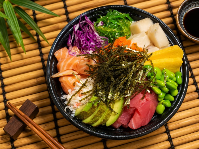 Basic toppings: crab salad, seaweed salad, avocado, tamago, masago, edamame, dried seaweed. Pk3_Poke Bowl Choose 3