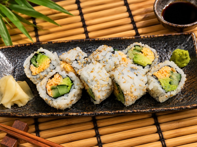 Hot. Spicy crab salad, avocado, cucumber. R2_Spicy Cali Roll