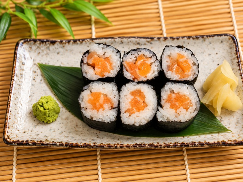 Consuming row or undercooked fish, eggs or meals may increase your risk of foodborne illness. R7_Salmon Roll