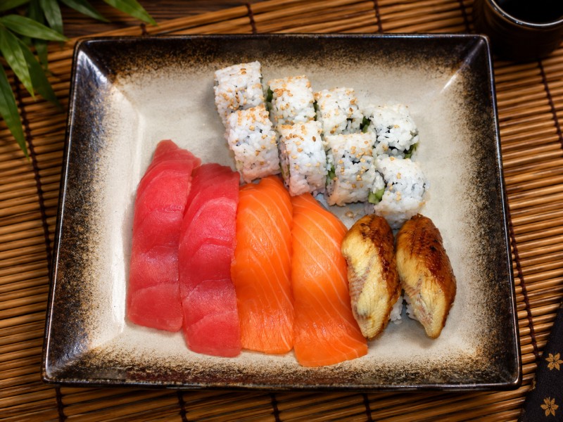 Ss6_Sushi Deluxe