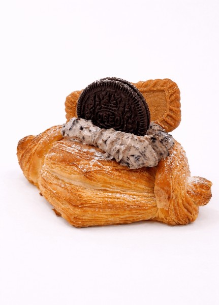 Cookie & Cream Danish Pastry