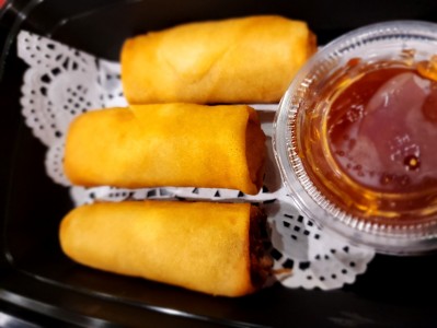 Egg Roll (3Pcs)