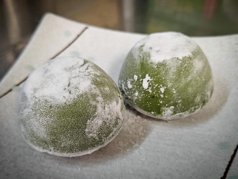 Green Tea Mochi Ice Cream (2Pc)