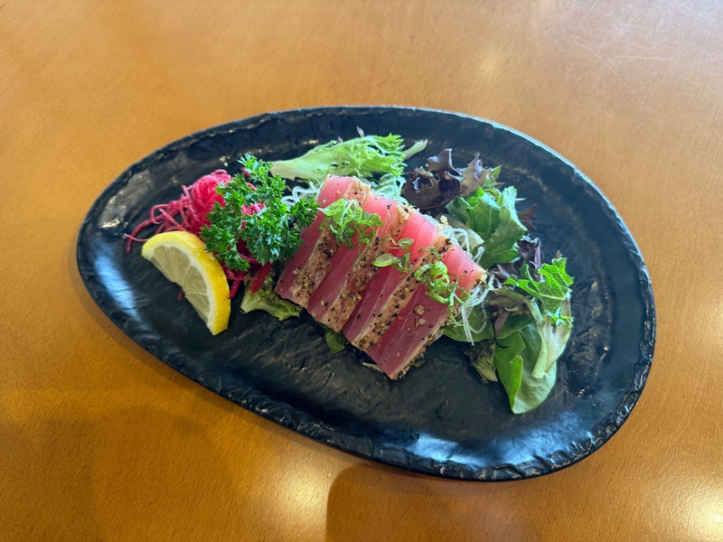 Ahi Tuna Tataki Salad