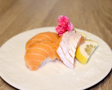 Salmon Sushi