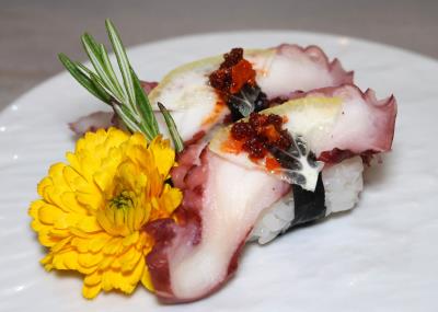 Octopus Sushi (Tako)