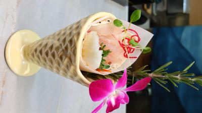 Yellowtail Hand Roll