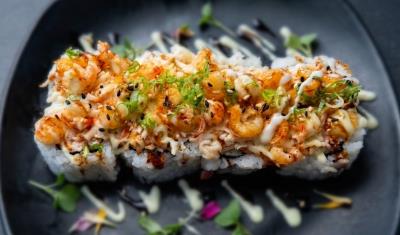 (In) California Roll
(Out) Baked Crawfish, Crab Meat
Baby Dancing
