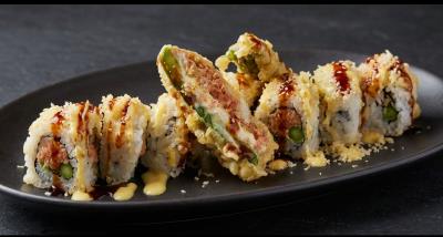 (In) Jalapeno Tempura, Cream Cheese, Spicy Tuna
(Out) Crunch
Jalapeno Tempura Roll