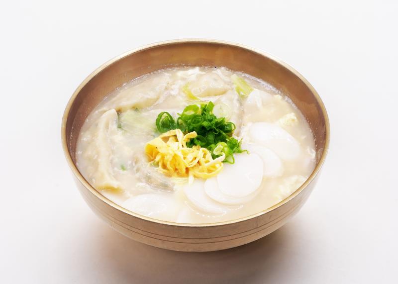 Rice Cake Dumpling Soup