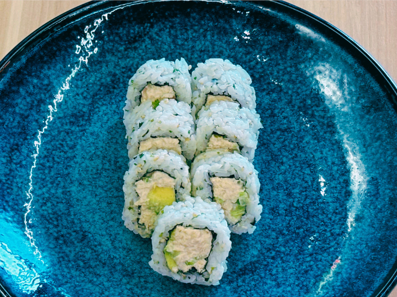 mayo tuna, avocado, cucumber Tuna Roll