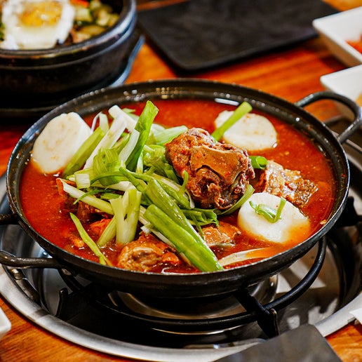 D2.pork Backbone&potato Hot Pot