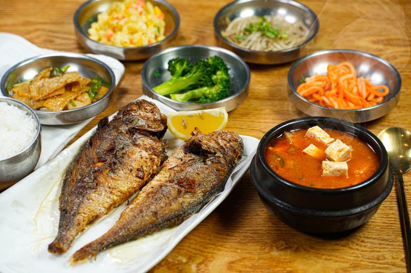 E10.broiled Croaker+Soybean Stew