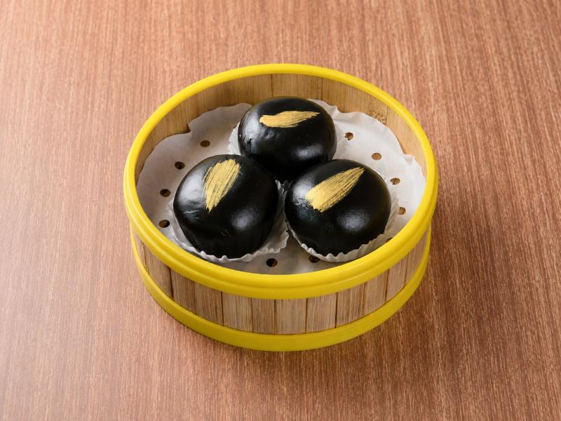 Black & Gold Molten Lava Bun
