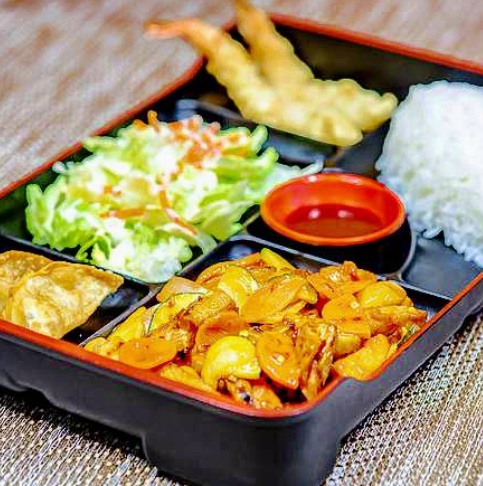 Choice 1 Item No 23~36, Shrimp Tempura(2pcs), Gyoza(3pcs), Steamed Rice & Salad
 Chinese Bento Box