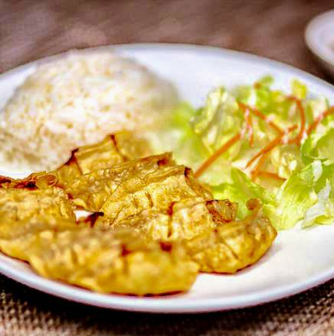 11. Gyoza Plate (10 Pcs.)