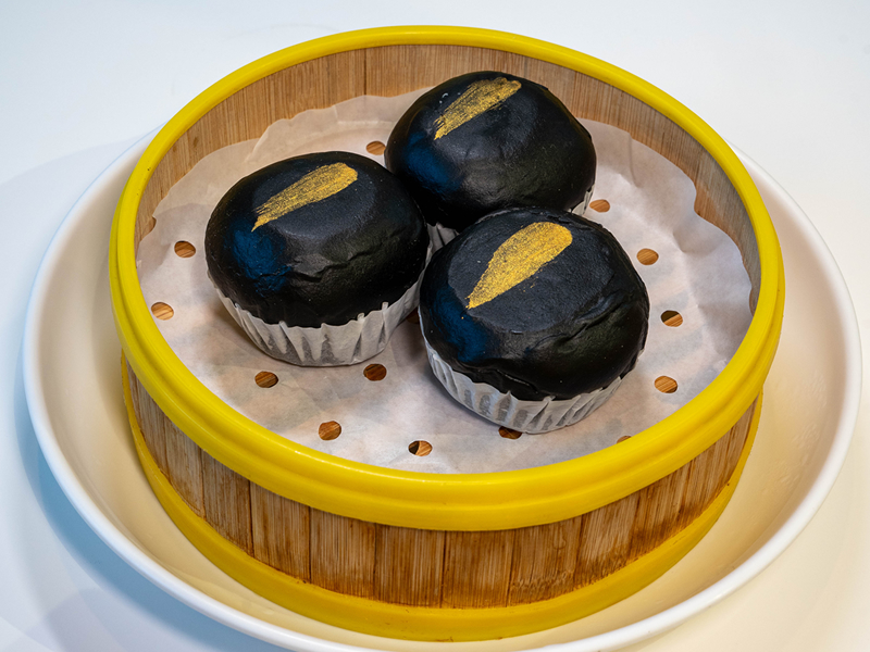 Black & Gold Molten Lava Bun (3)