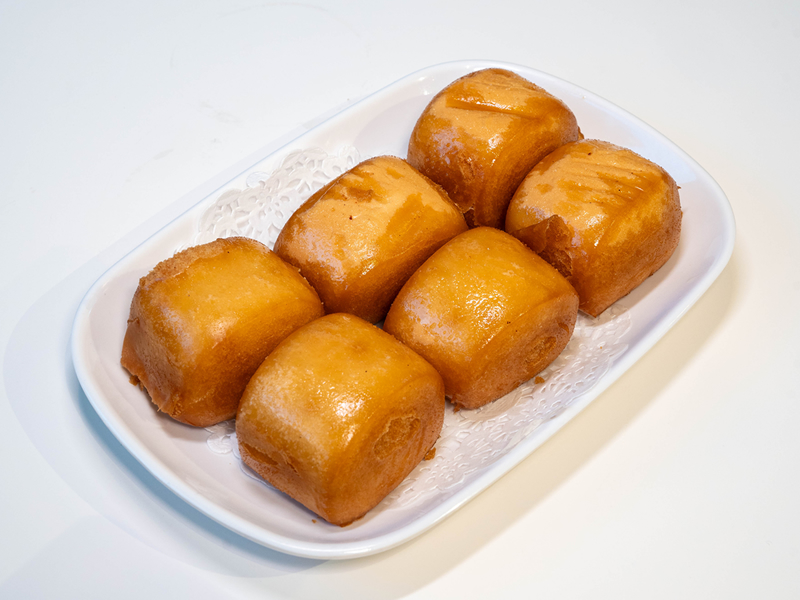 Golden Fried Bun (6)