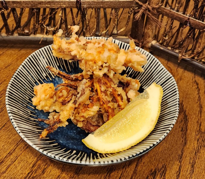 Fried Squid Legs 6Pcs