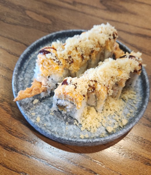 Shrimp Crunch Roll *