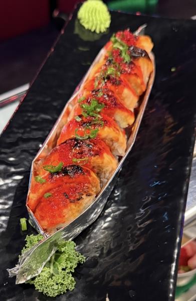 Spicy Baked Salmon Roll