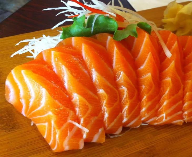 Salmon Sushi/sashimi