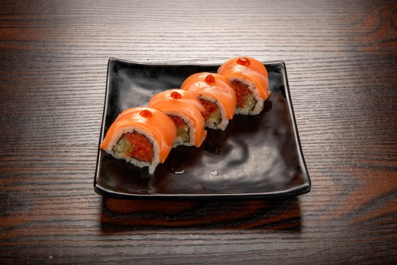 In: Sp. tuna, cucumber | Out: Salmon | Top: Ponzu, sriracha, green onion La Verne Heat