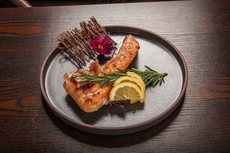 Salmon Collar