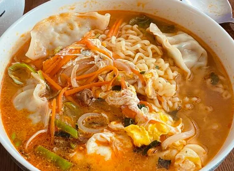 N6 Mandu Ramyun