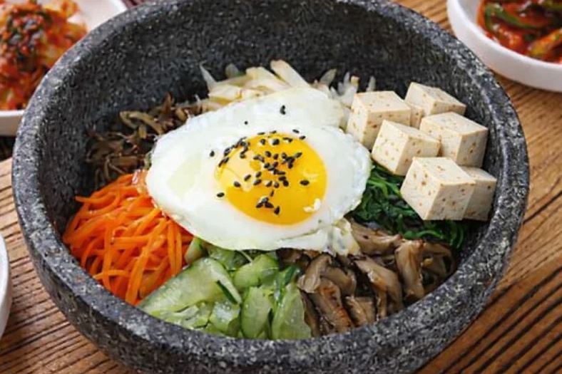 R2 Dolsot Tofu Bibimbap