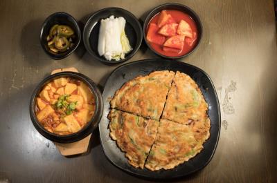 Soon Tofu + Seafood Pancake