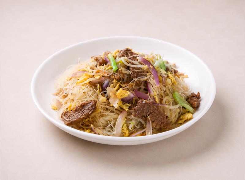 Stir Fried Beef Rice Noodle
