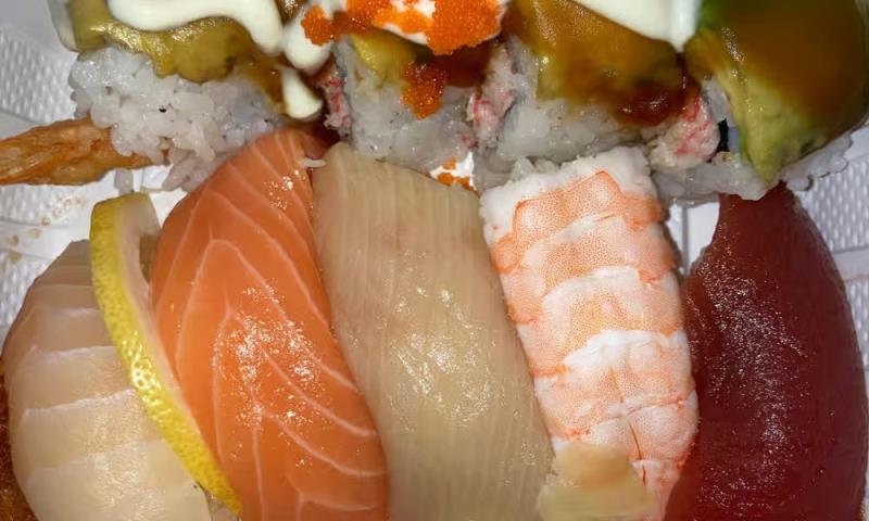 Sushi (5Pcs) & Rocklin Roll (4Pcs)