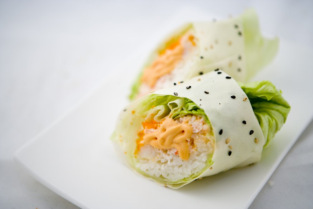 Crab meat , Avocado , Shrimp , Fish egg , Lettuce wrap w/
Soy Papers
Unagi Sauce ,Spicy Mayo Shrimp Lettuce Roll