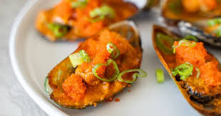 Grilled mussels w/ house sauce Green Mussels