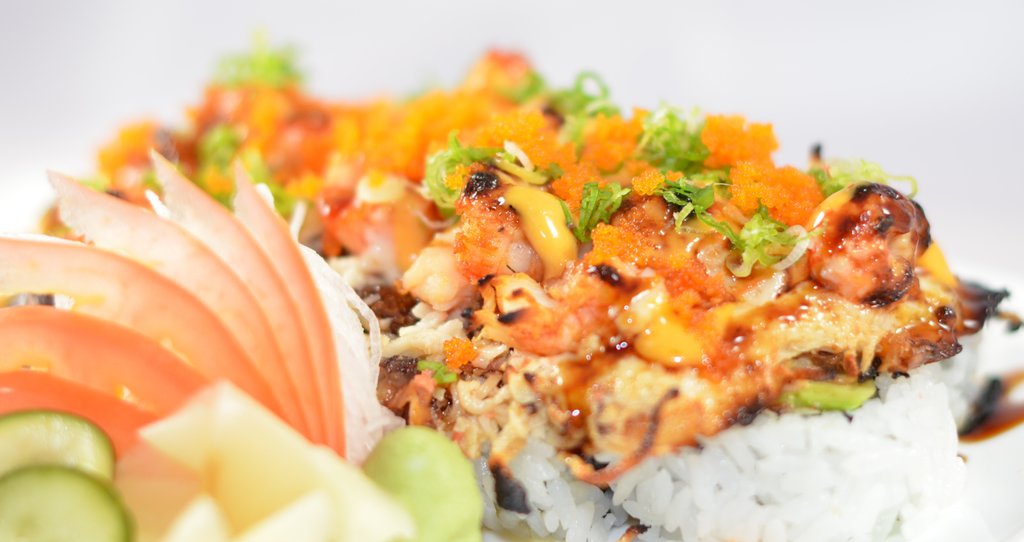 CA Roll on Lobster Salad on Fresh Scallop and Bake , w/ Unagi Sauce, Fish Eggs , Green Onion Bake Scallop Lobster