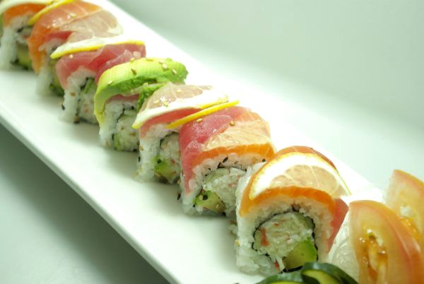 (8pcs) CA Roll topped w/ Salmon, Sliced Lemon w/ Hanabi Sauce Salmon Lover